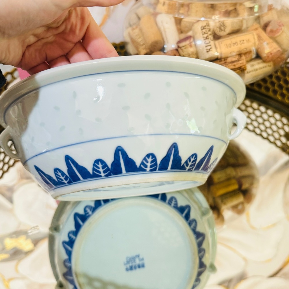 VTG Large Rice Eyes Blue White Chinese Tureen Casserole Bowl Dish With Lid EUC - Picture 6 of 6